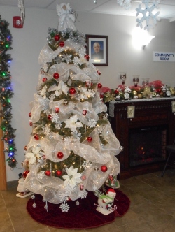 Lobby Christmas Tree 2016